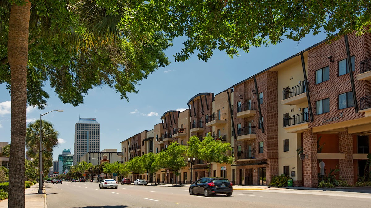 Camden Orange Court Apartments apartments in Orlando, FL