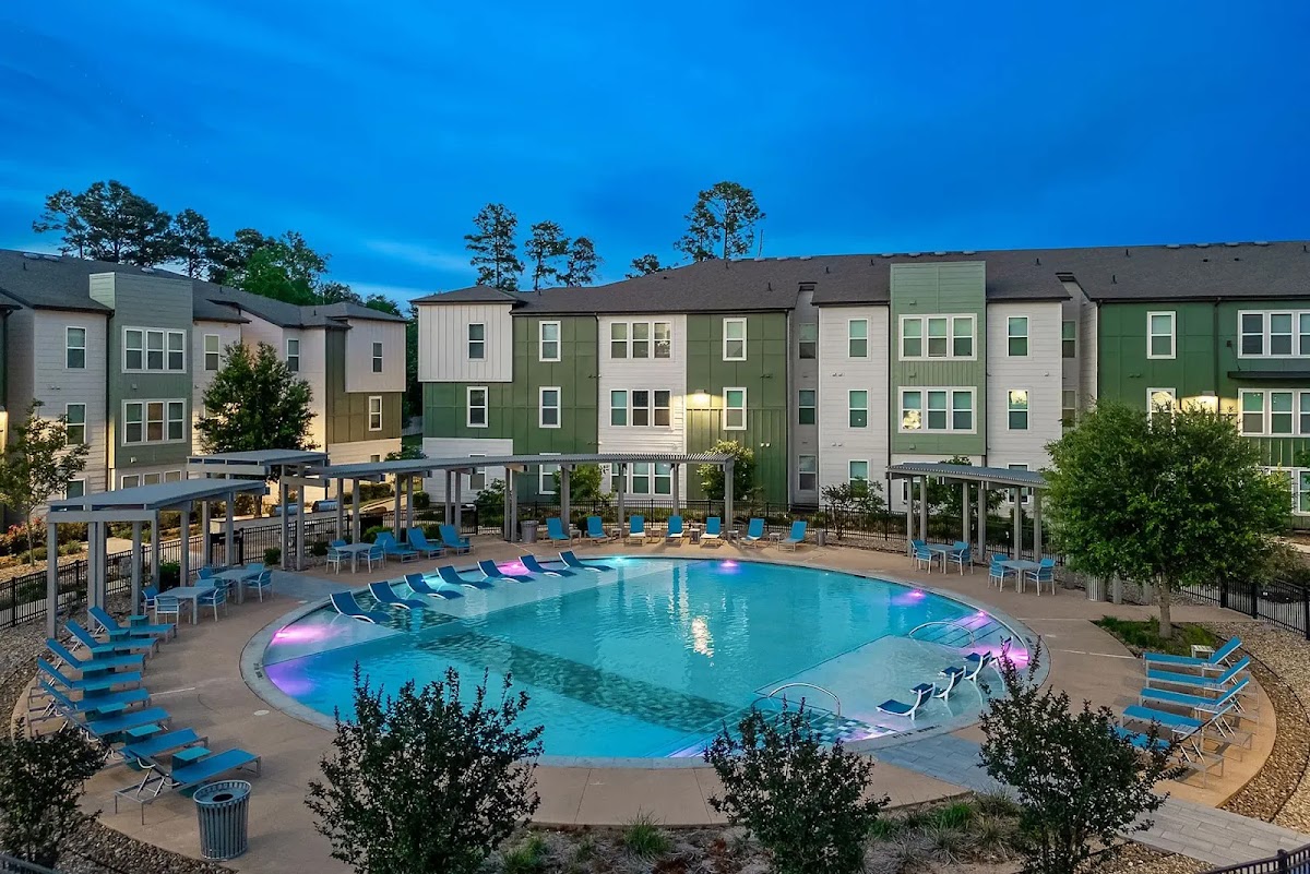 The Heights apartments in Huntsville, TX
