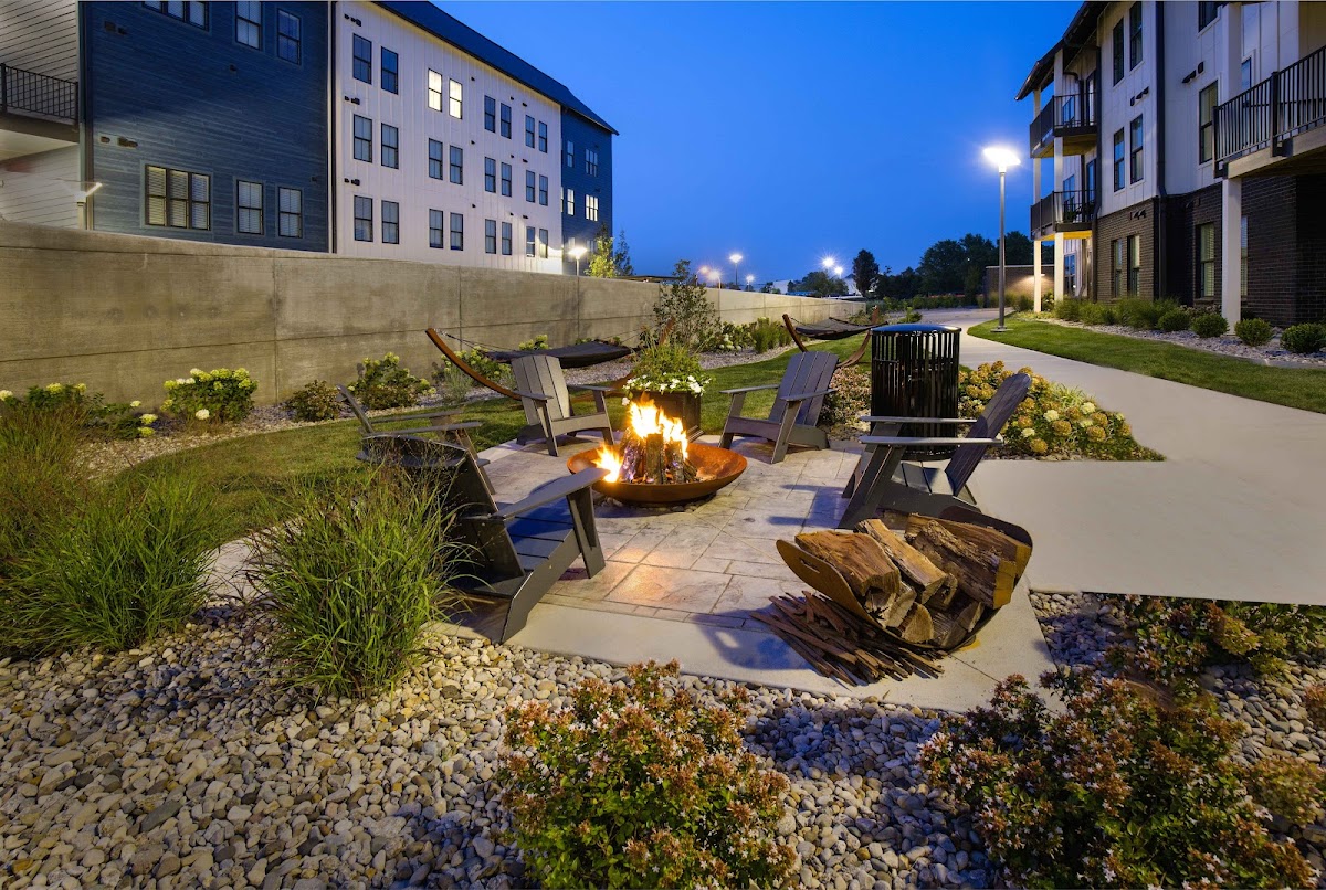 Upton Oxmoor Apartments apartments in Louisville, KY