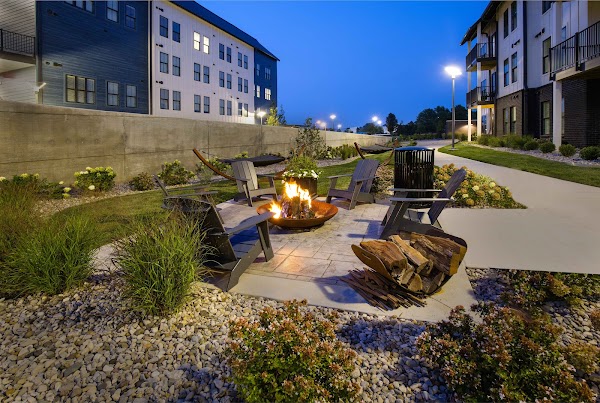 Upton Oxmoor Apartments apartments in Louisville, KY