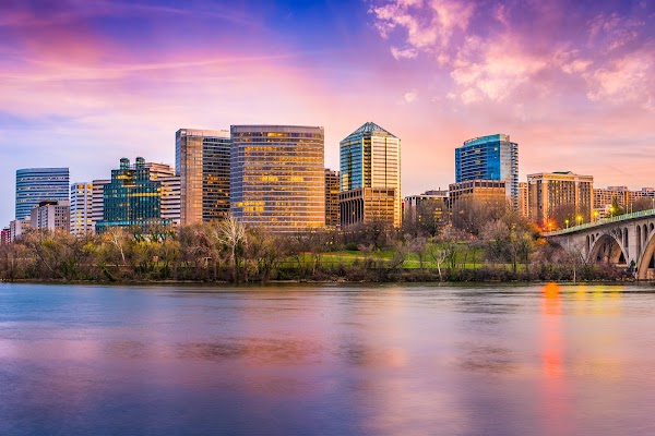 The Crestmont apartments in Arlington, VA