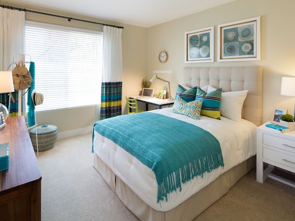 Avalon Vista apartments in Vista, CA