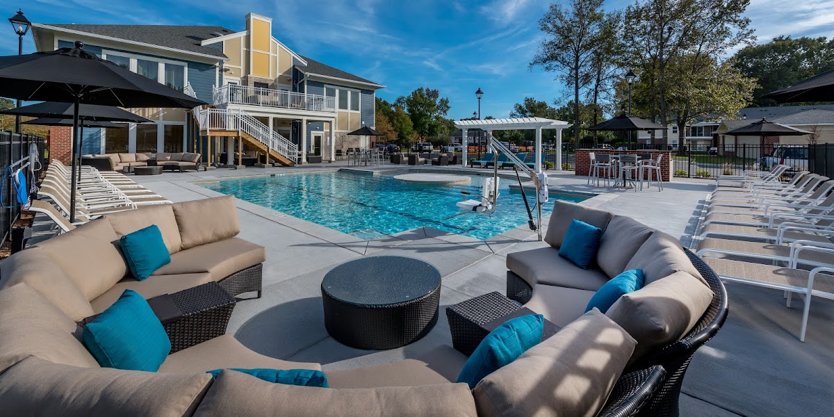 The Amber at Greenbrier apartments in Chesapeake, VA