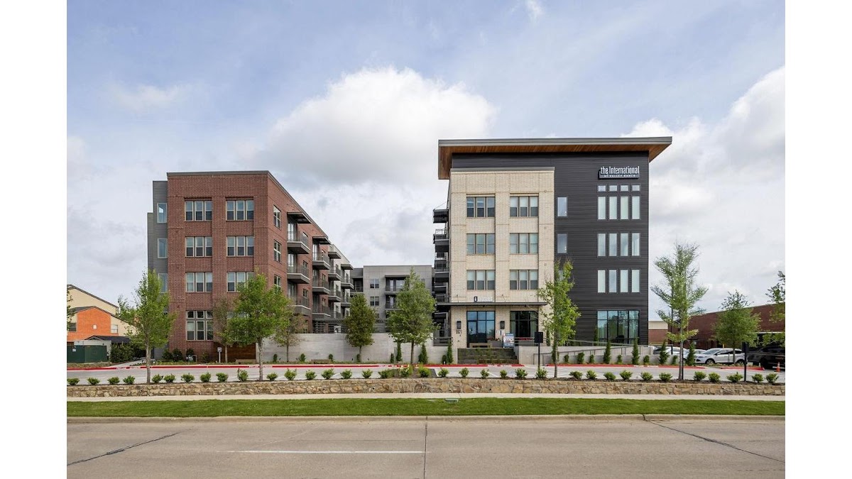 International at Valley Ranch apartments in Irving, TX