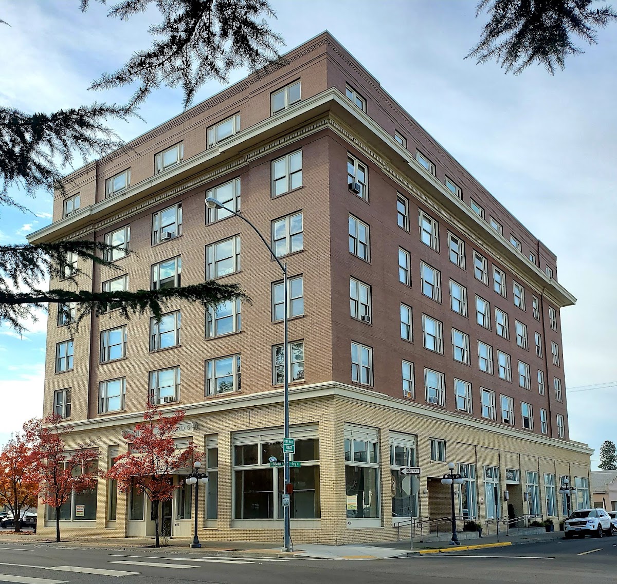 New Medford apartments in Medford, OR