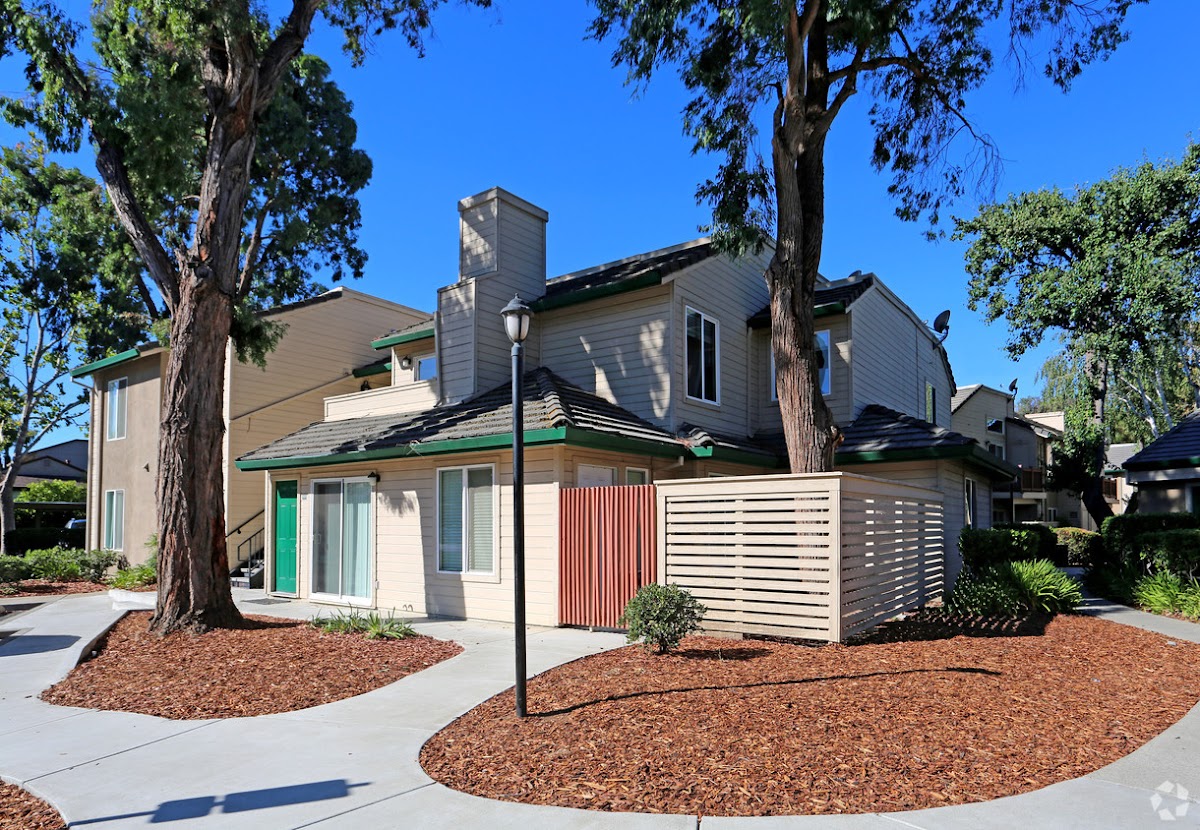 Baywoods apartments in Antioch, CA