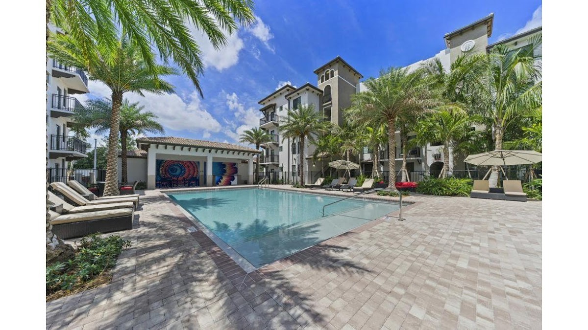 Ventura Pointe apartments in Pembroke Pines, FL