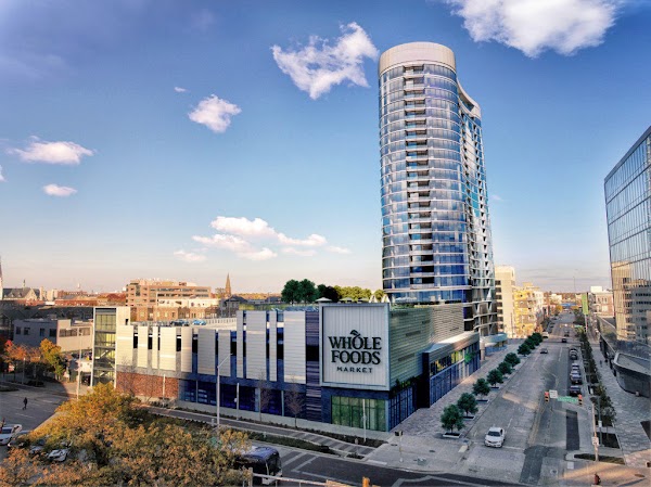 360 Market Square apartments in Indianapolis, IN