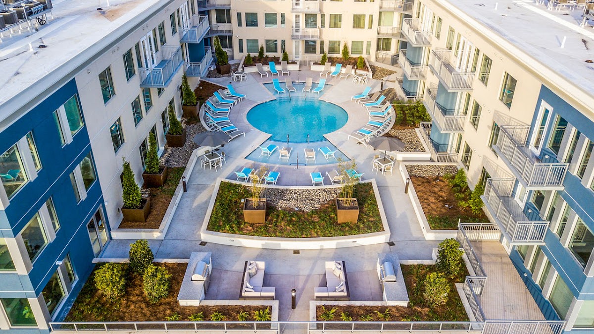 10 WestEdge apartments in Charleston, SC