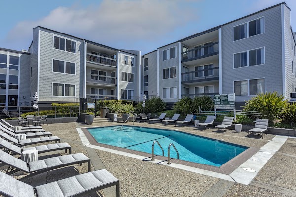 Delphine on Diamond apartments in Daly City, CA