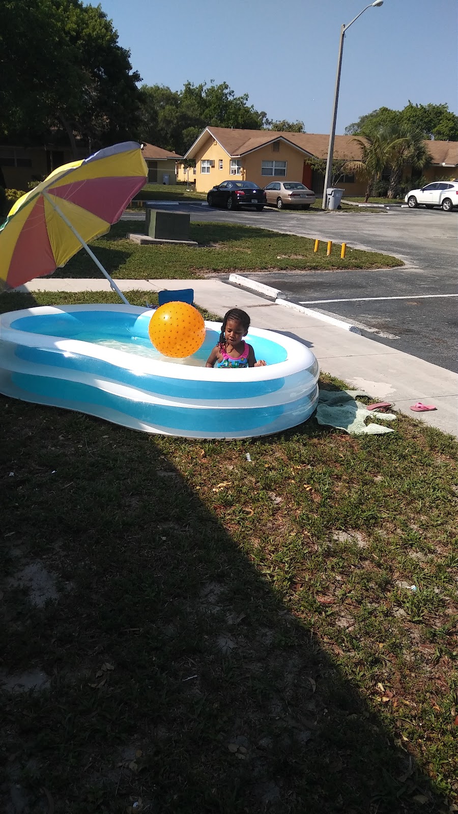 Golden Acres apartments in Pompano Beach, FL