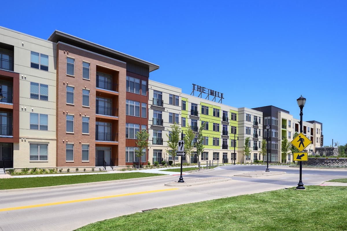 The Mill at Ironworks Plaza apartments in Mishawaka, IN