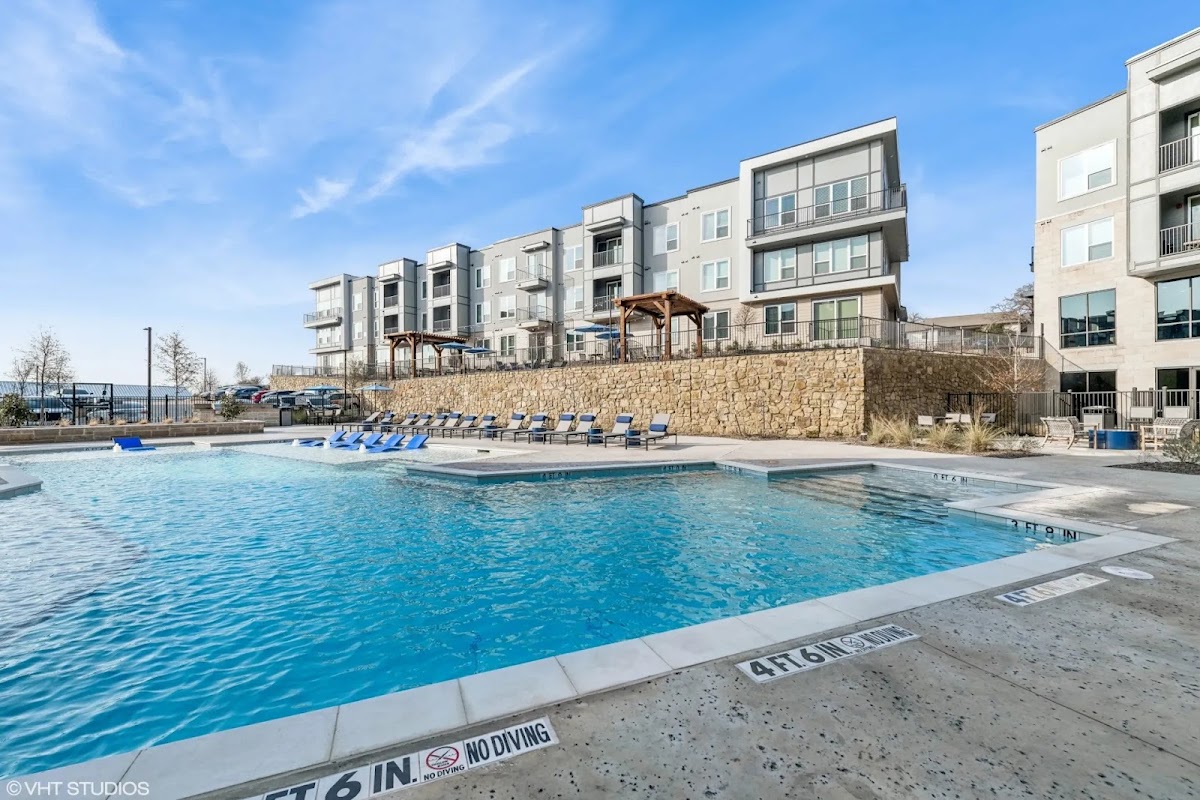 One90 Frankford apartments in Dallas, TX