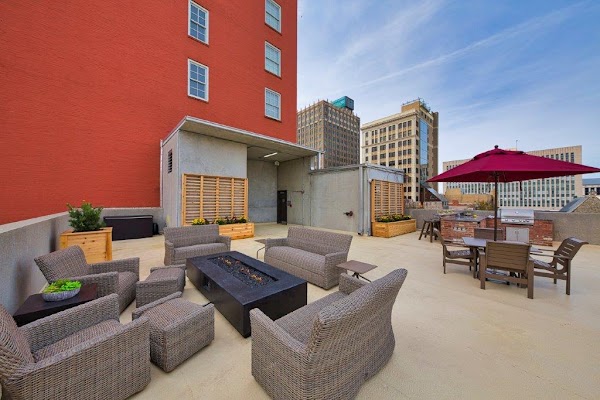 The Carling Apartments apartments in Jacksonville, FL
