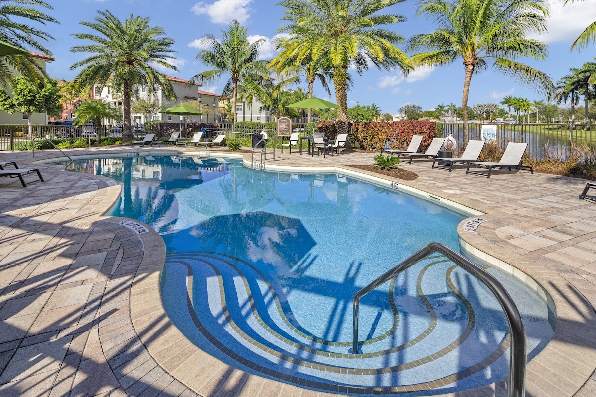 Mosaic at Miramar Town Center apartments in Miramar, FL