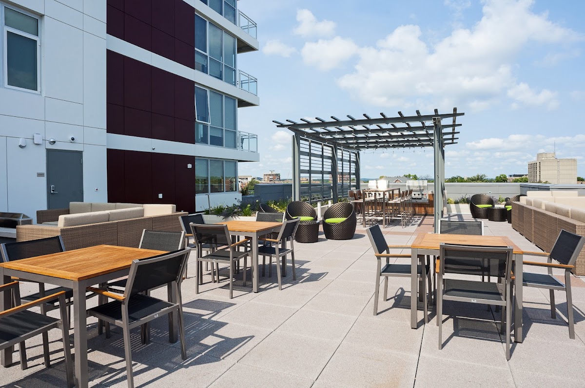 Ovation 309 apartments in Madison, WI