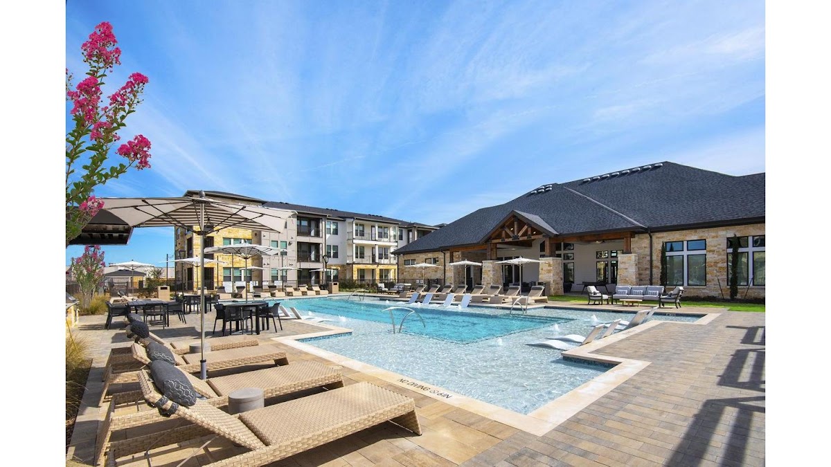 Alexan Gruene Crossing apartments in New Braunfels, TX