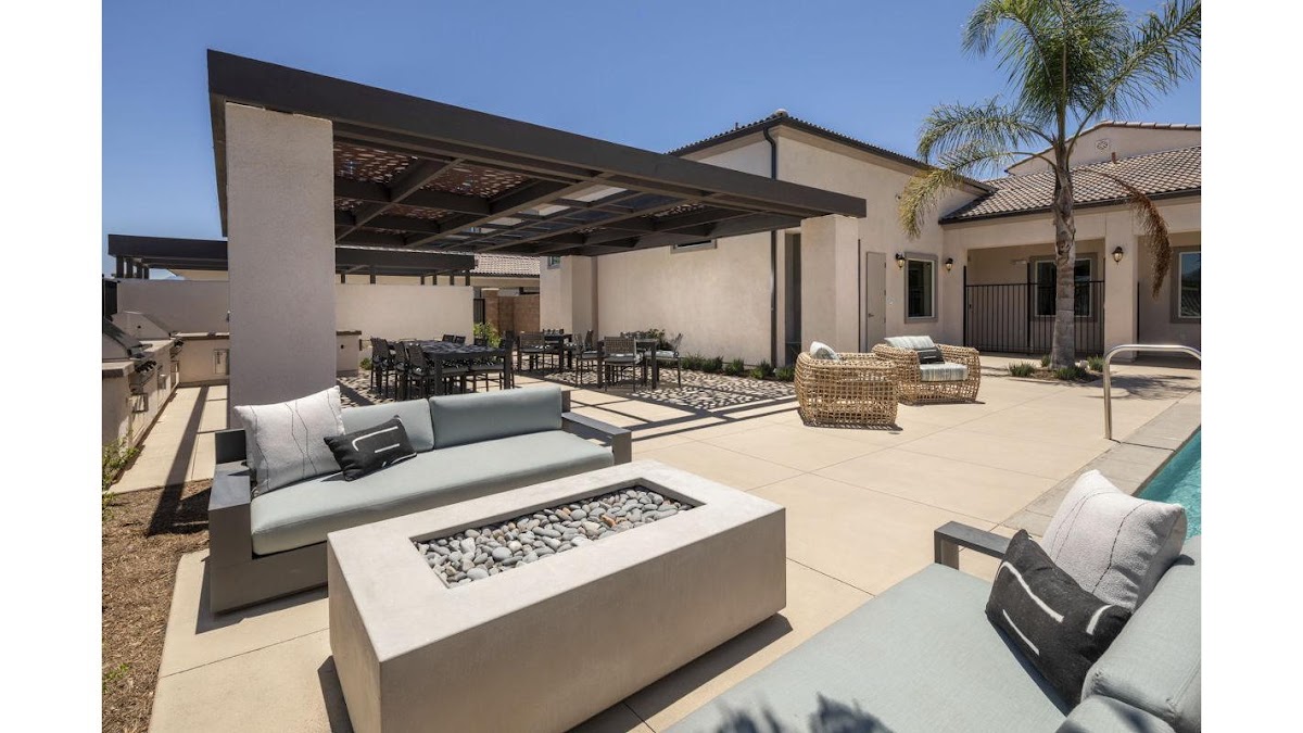 Delhaven Pointe Apartments apartments in Murrieta, CA