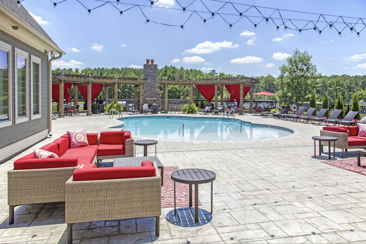 Century Lakeshore Crossings apartments in Hoover, AL