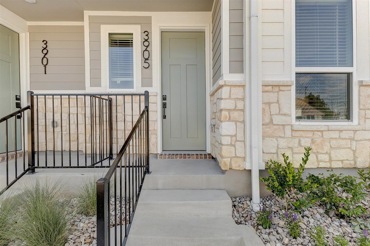 Carmel Villas apartments in Denton, TX