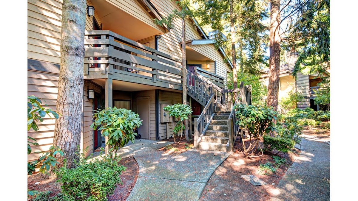 Park Bellevue apartments in Bellevue, WA