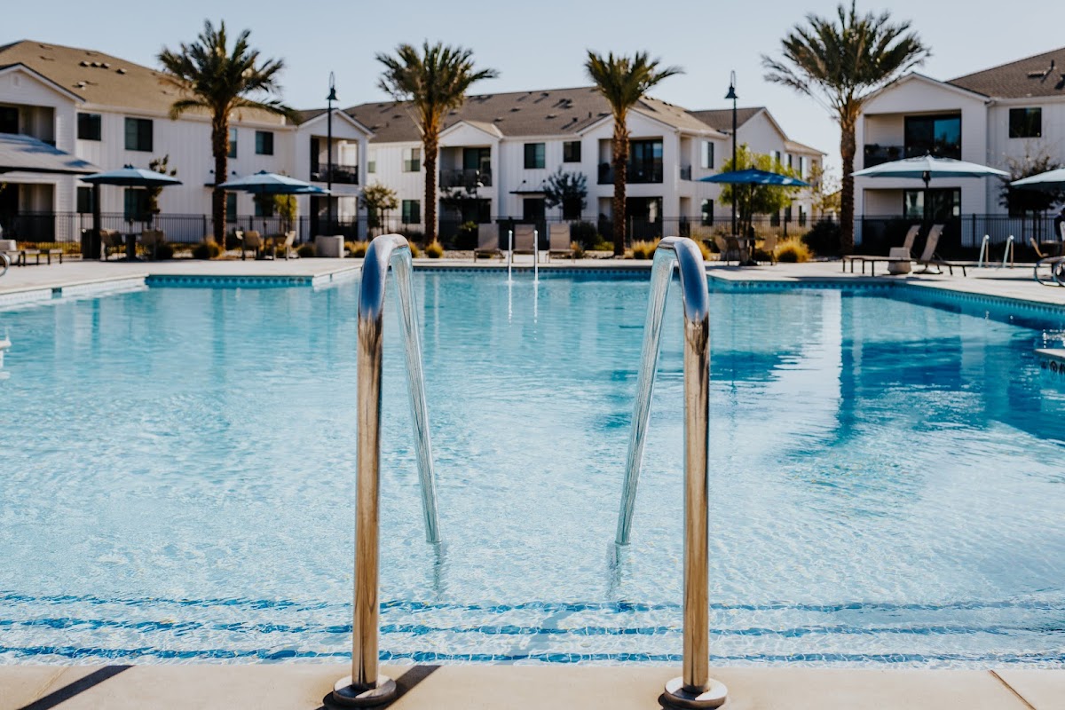 Park West at Stockdale River Ranch apartments in Bakersfield, CA