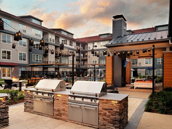 Avalon Saugus apartments in Lynn, MA