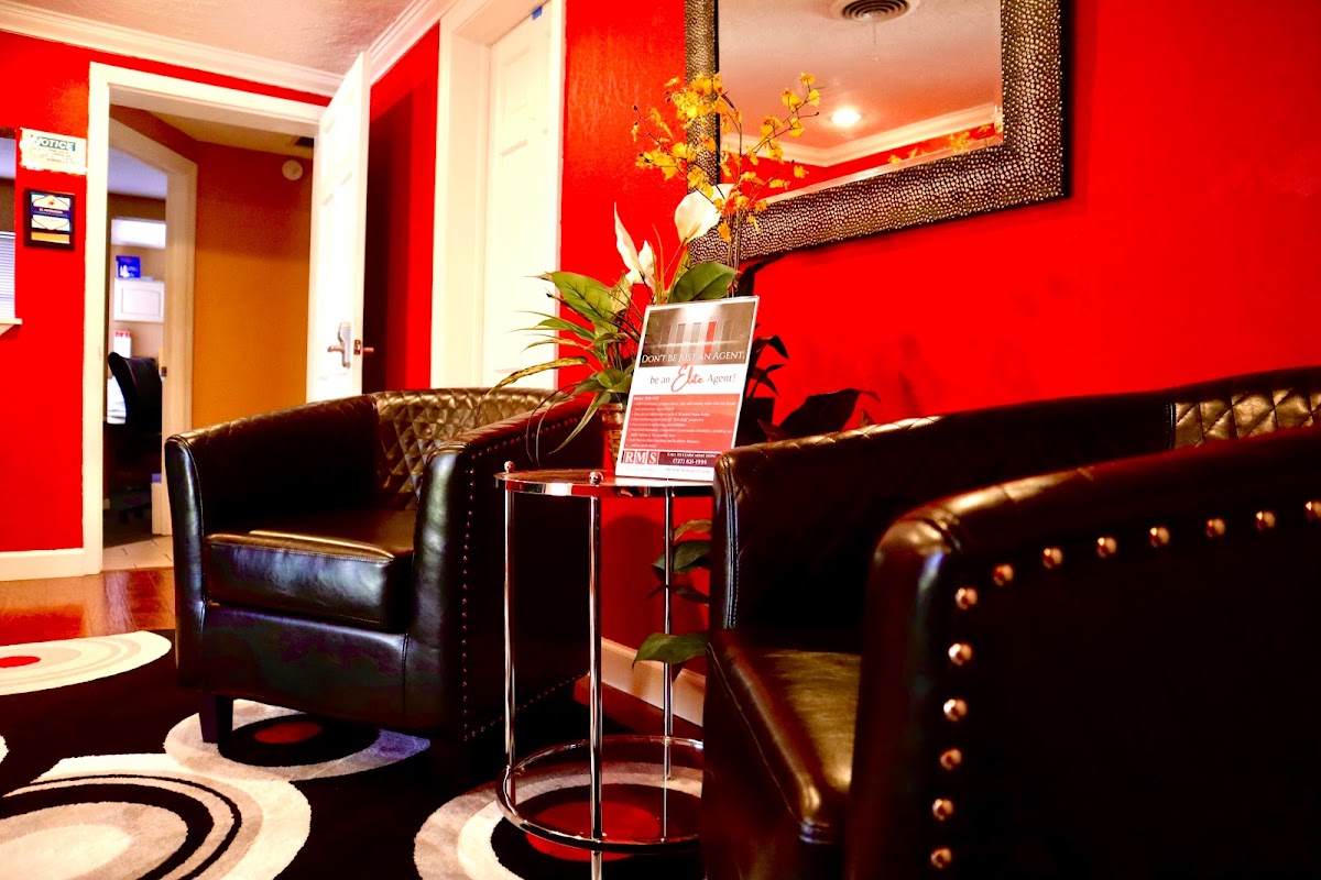 RMS Elite Properties, LLC apartments in St Petersburg, FL