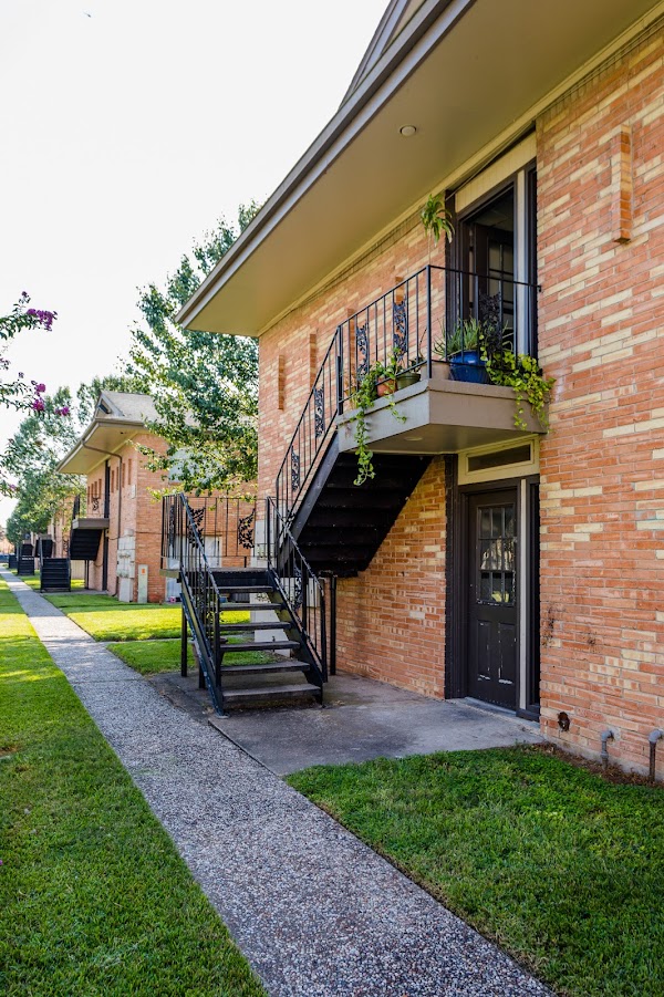 Red Pines Apartments apartments in Pasadena, TX