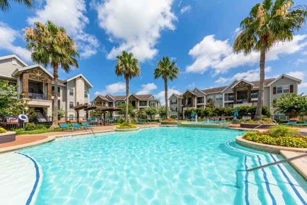 Marquis at Sugar Land apartments in Sugar Land, TX
