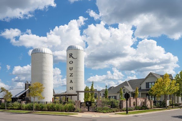 The Everly at Rouzan apartments in Baton Rouge, LA