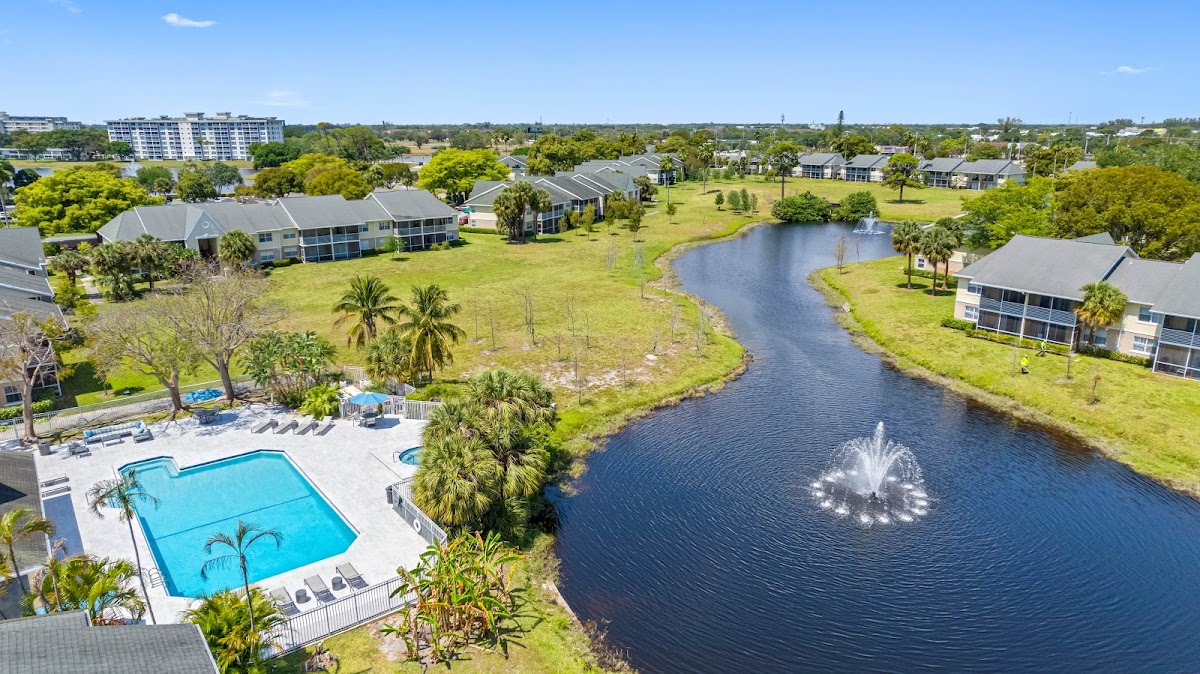 Breezes at Palm Aire apartments in Pompano Beach, FL