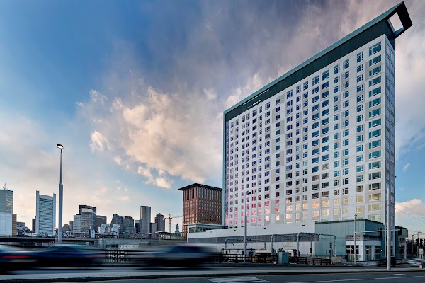 Waterside Place Apartments by Windsor apartments in Boston, MA