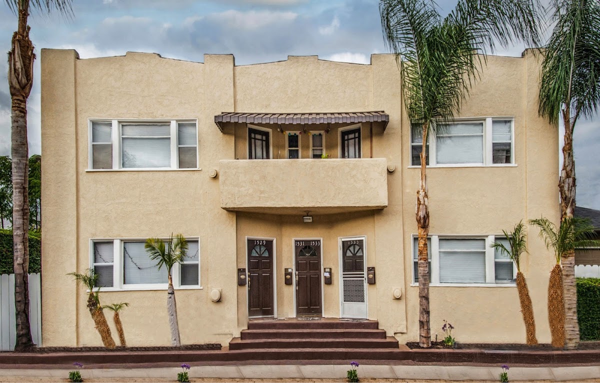 CMC Realty & Property Management apartments in Long Beach, CA