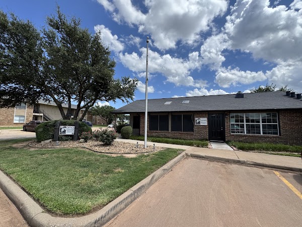 Parkway Villas apartments in Wichita Falls, TX