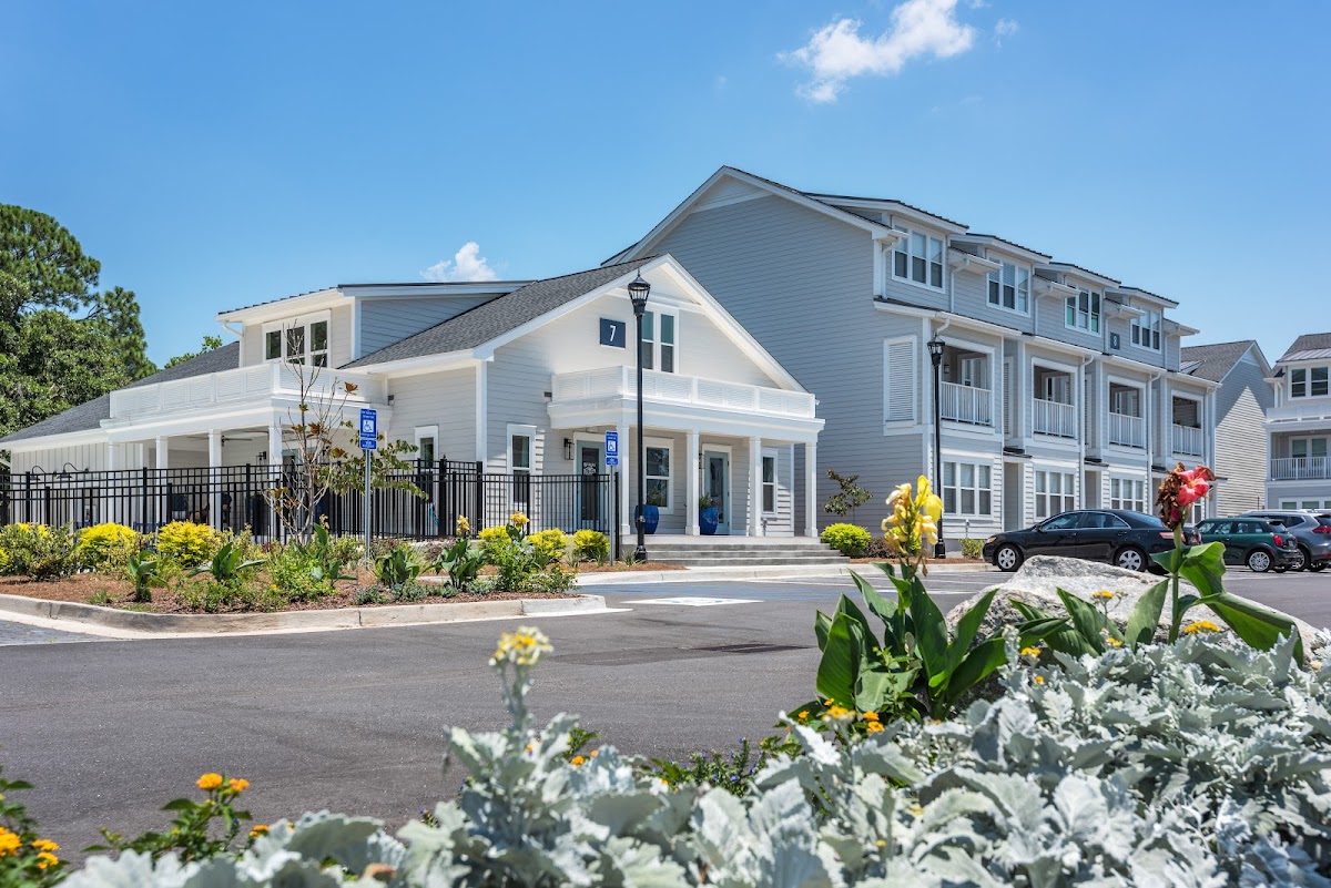 The Grove at Ardsley Park apartments in Savannah, GA