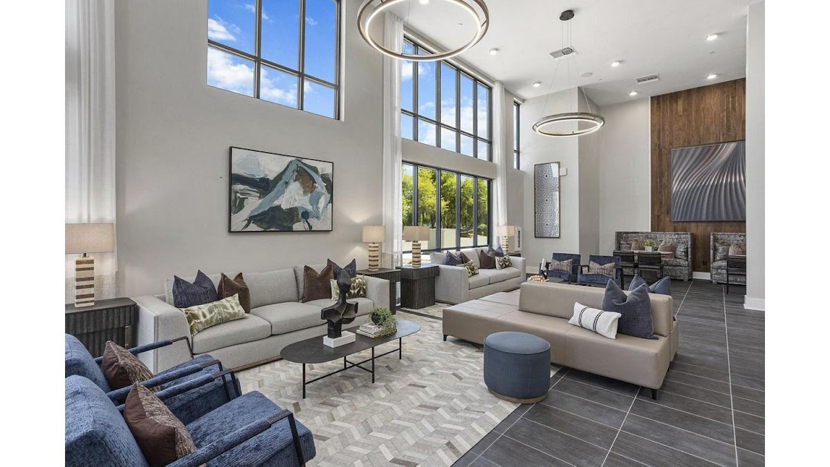 Alta 87 apartments in Gilbert, AZ