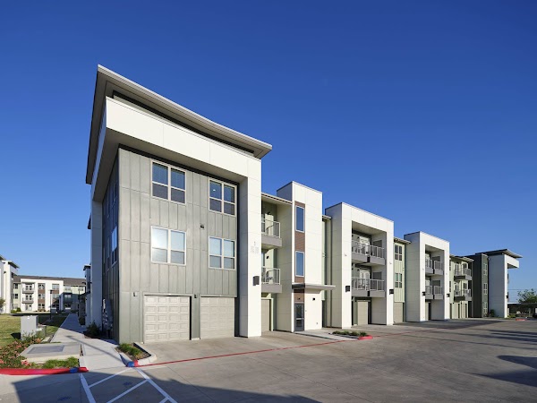 Filament apartments in Garland, TX