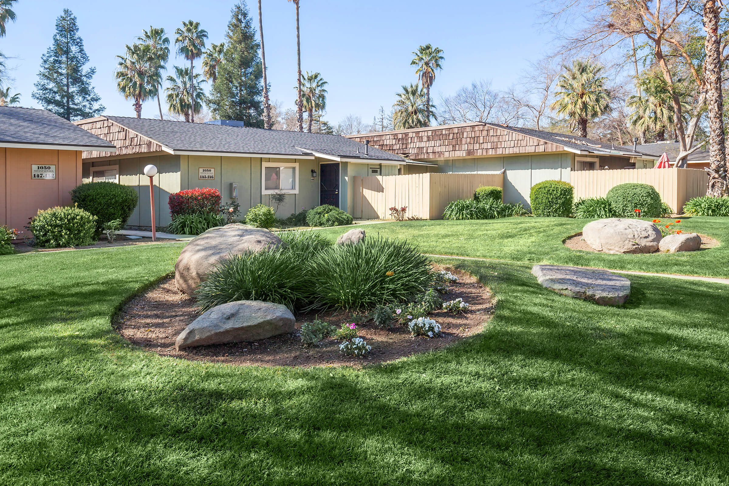 Woodside Village Apts apartments in Clovis, CA