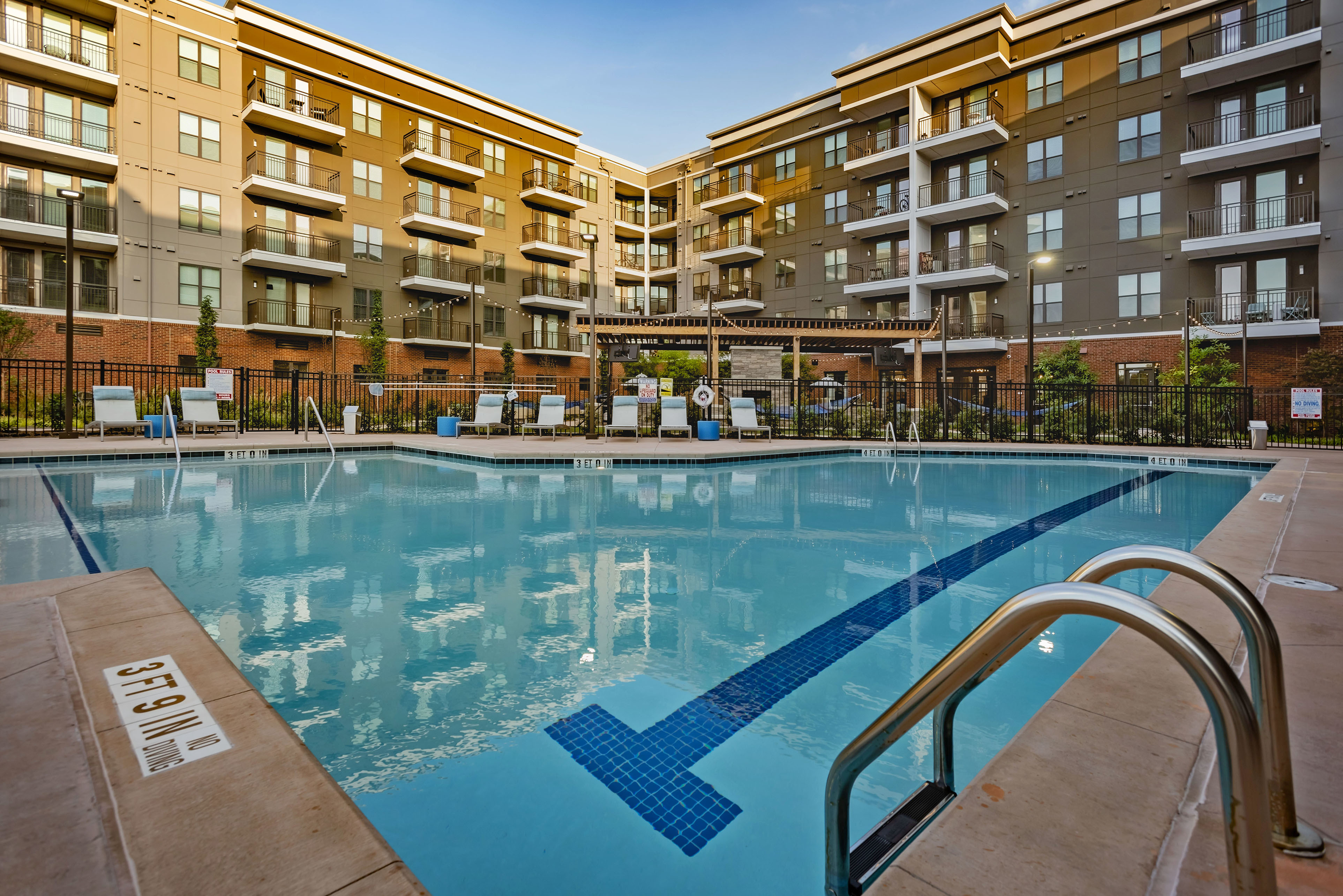 Aston City Springs apartments in Sandy Springs, GA