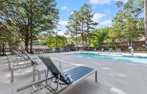 Arbors at Smyrna apartments in Marietta, GA