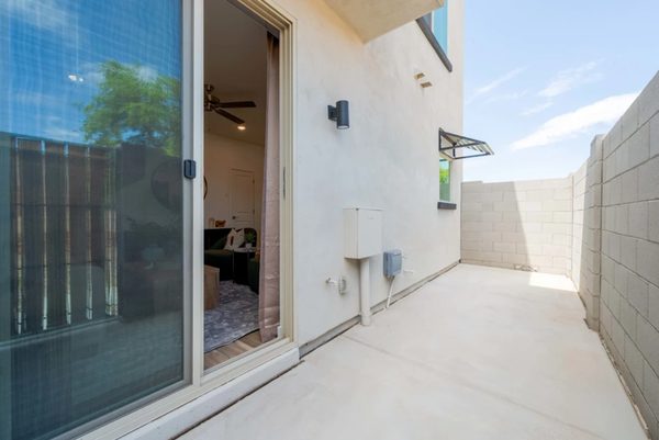 Villas on Van Buren apartments in Tolleson, AZ