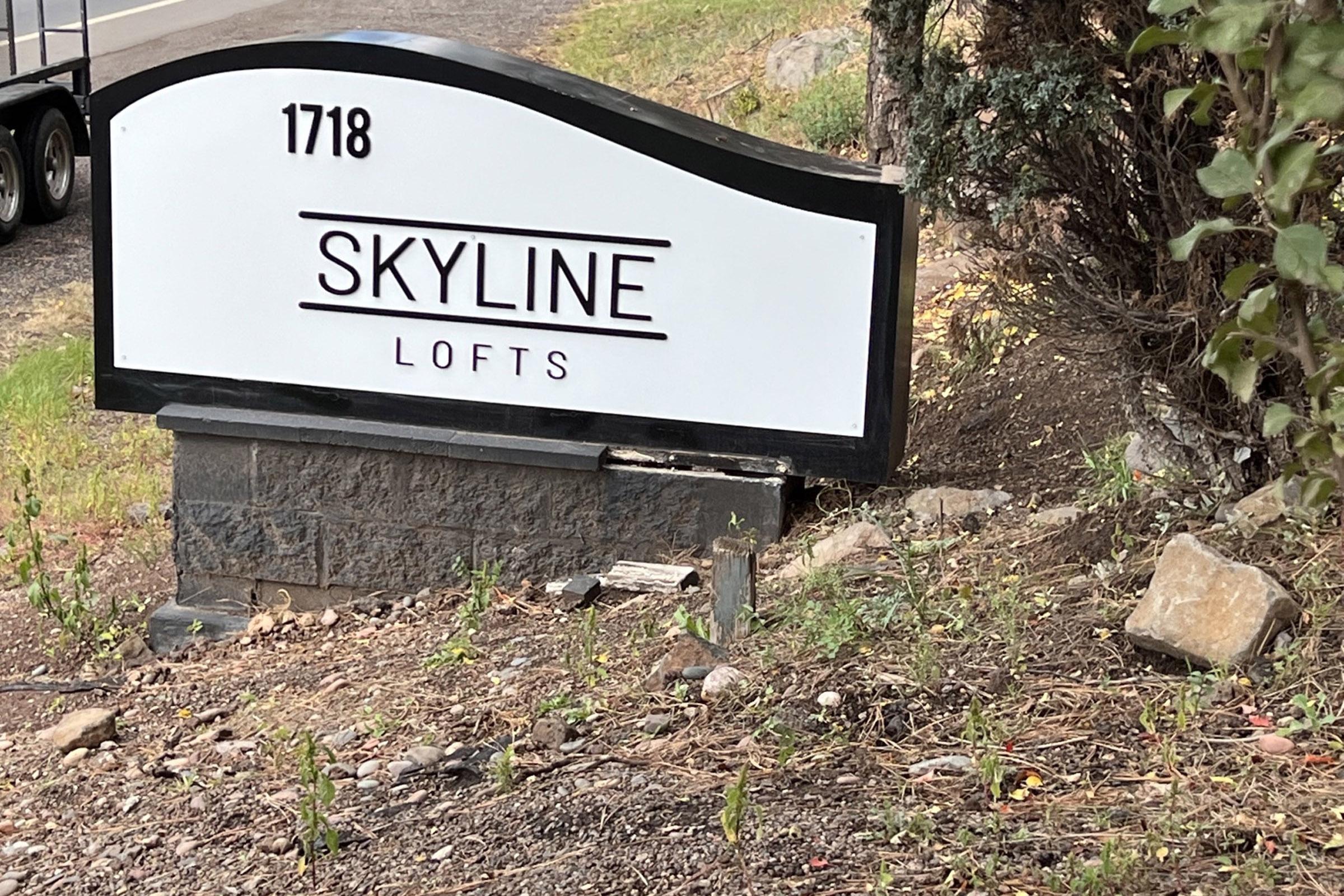Skyline Lofts apartments in Flagstaff, AZ