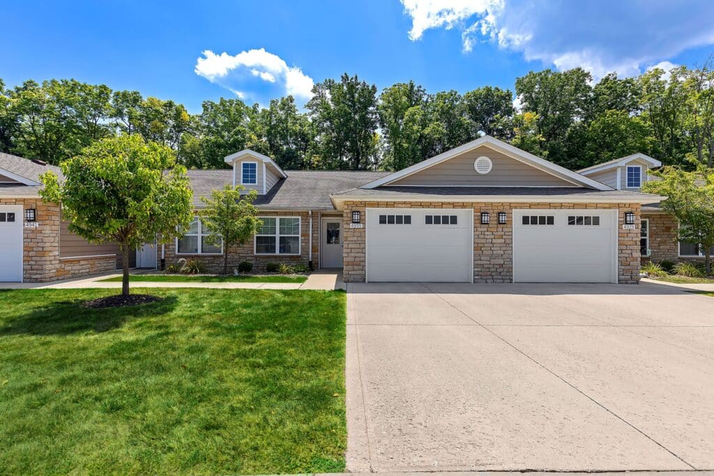 Redwood Noblesville Webster Drive apartments in Carmel, IN