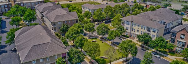 Legacy Towns & Flats Apartments apartments in Fishers, IN
