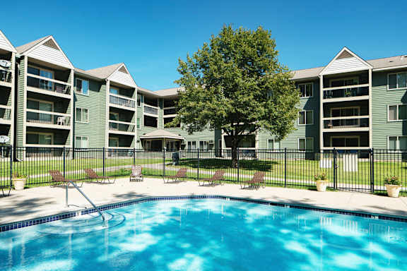 Woodridge Apartments apartments in Eagan, MN