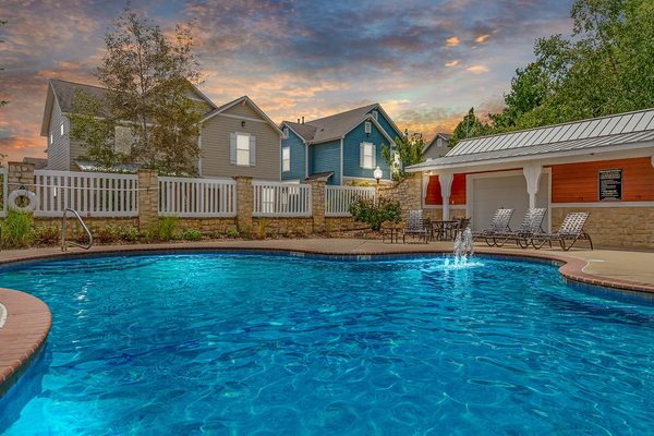 Hutton Farms Apartments & Townhomes apartments in Lawrence, KS
