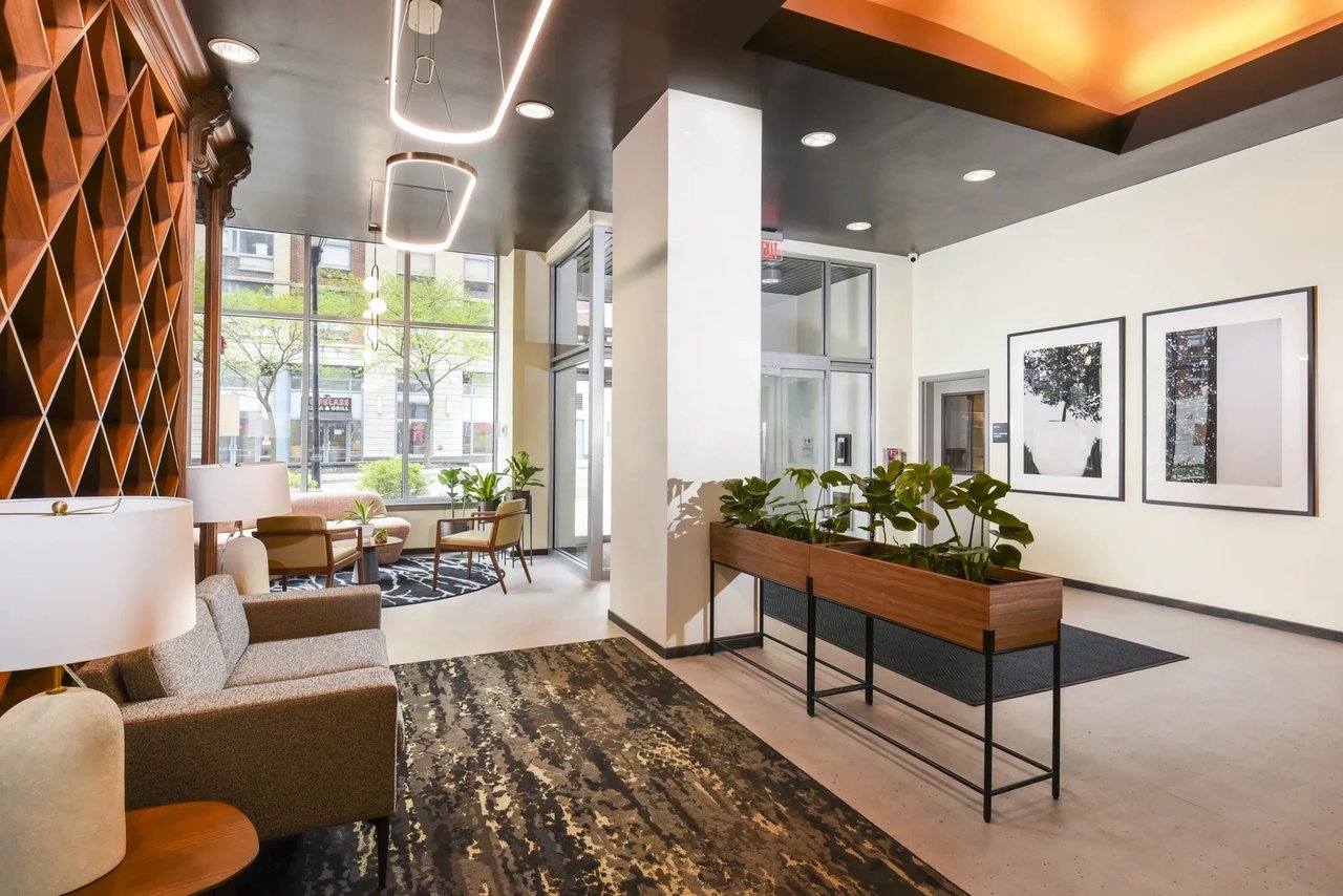 The George New Brunswick apartments in Edison, NJ