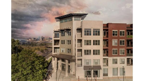 Luxe At Mile High apartments in Denver, CO