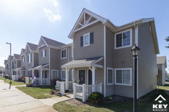 Brookfield Residences apartments in Manhattan, KS